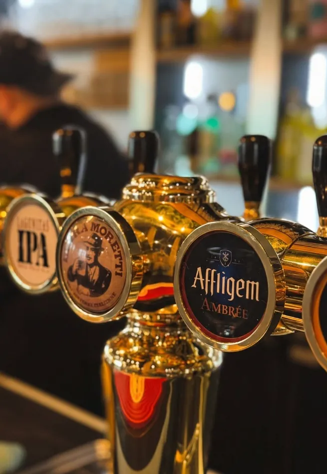 Tireuses à bière au bar